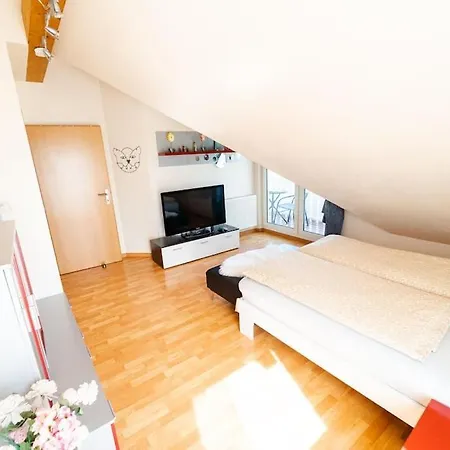 Einzigartiger Panoramablick Zur Schwaebische Alb 公寓 *